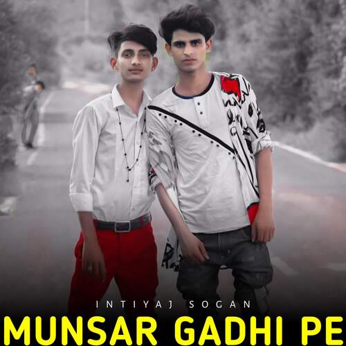 Munsar Gadhi Pe Munsar Raj MP3 Download